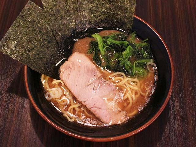 六角家で修行を積んだ店主が作る 本格横浜家系ラーメン